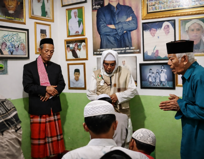 Pengajian malam selasa kliwon